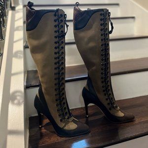 Louis Vuitton Laureate high boots